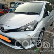 TOYOTA VITZ 2015