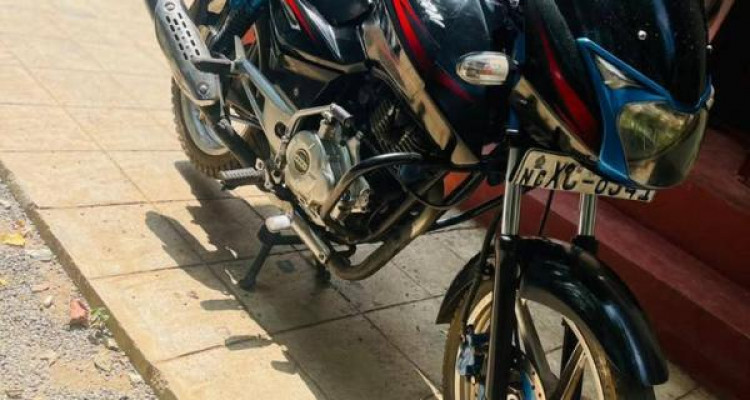 BAJAJ PULSAR 150 2012