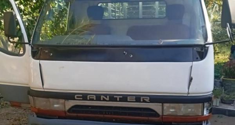 MITSUBISHI CANTER 1990