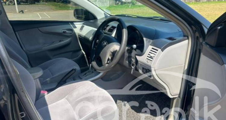 TOYOTA VITZ 2010