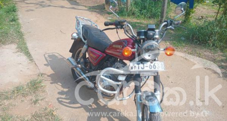 SUZUKI GN125 2007