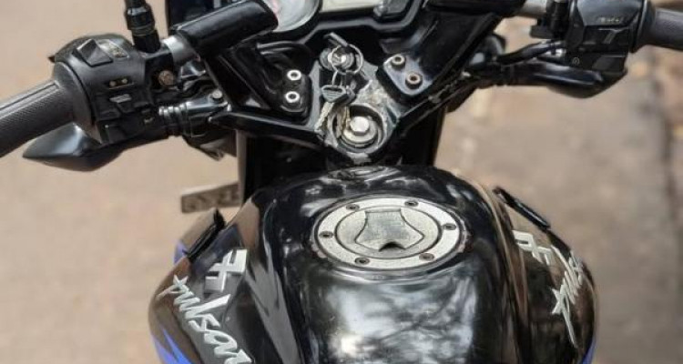 BAJAJ PULSAR 135 2012