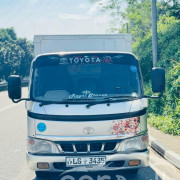 TOYOTA TOYOACE 2003