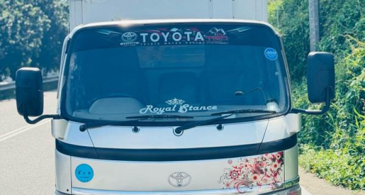 TOYOTA TOYOACE 2003
