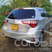 TOYOTA VITZ 2017