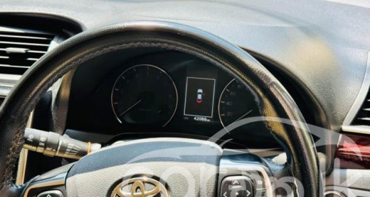 TOYOTA PREMIO 2020
