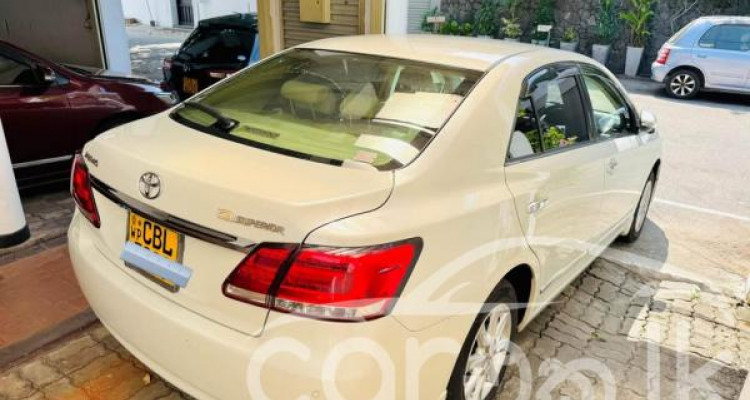 TOYOTA PREMIO 2020