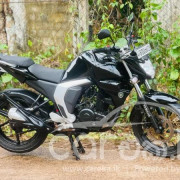 YAMAHA FZ 2015