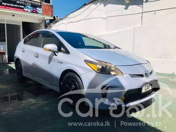 TOYOTA PRIUS 2012