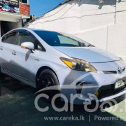 TOYOTA PRIUS 2012