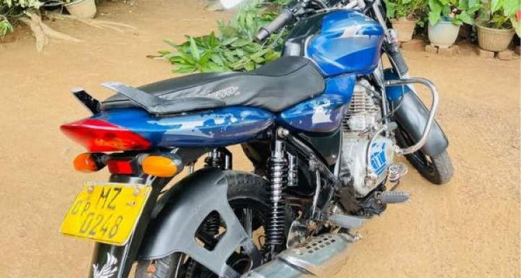 BAJAJ DISCOVER 2006