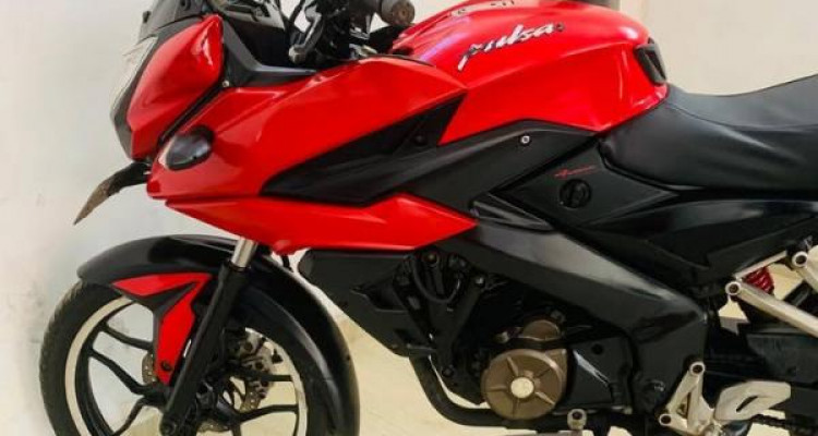 BAJAJ PULSAR 2016