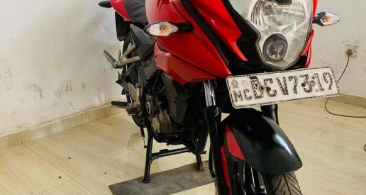 BAJAJ PULSAR 2016