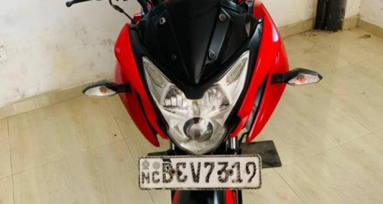 BAJAJ PULSAR 2016