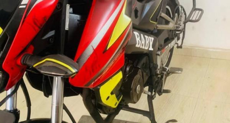 BAJAJ PULSAR NS 2017