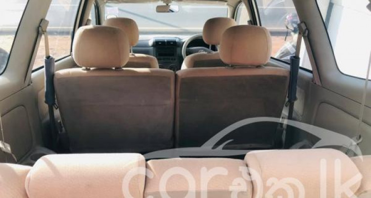 TOYOTA AVANZA 2011