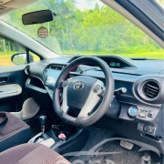 TOYOTA AQUA 2012