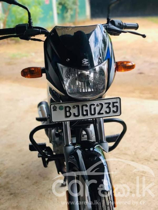 BAJAJ CT100 2024