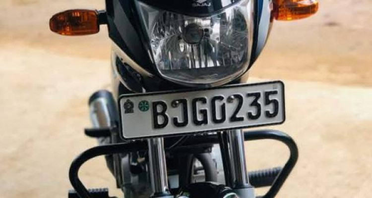 BAJAJ CT100 2024