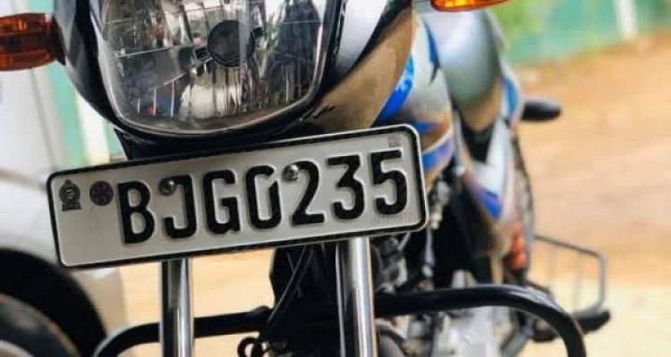 BAJAJ CT100 2024