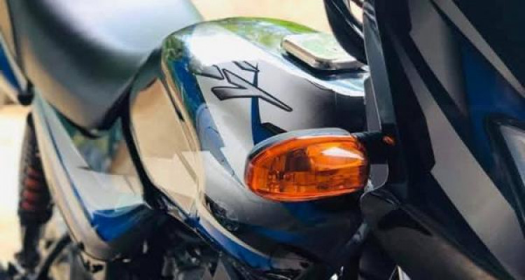 BAJAJ CT100 2024
