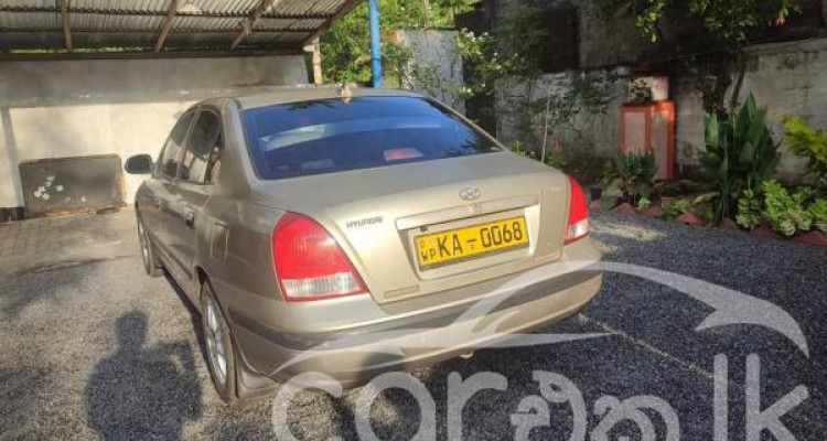 HYUNDAI ELANTRA 2001