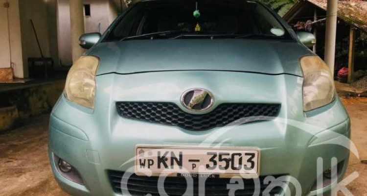 TOYOTA VITZ 2008