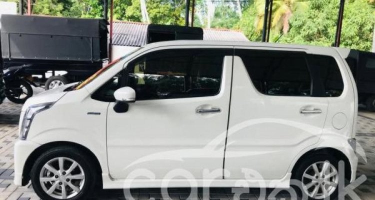 SUZUKI WAGON R STINGRAY 2018