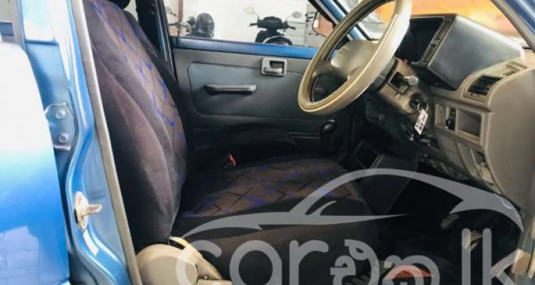SUZUKI MARUTI 800 2005