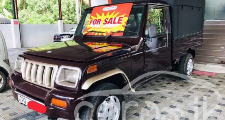 MAHINDRA BOLERO 2011