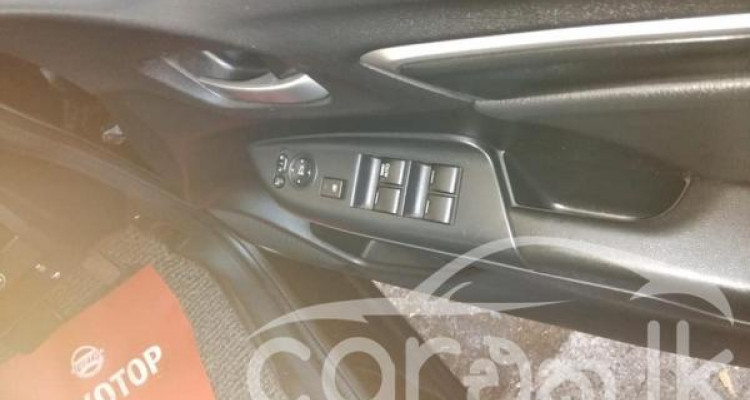 HONDA FIT GP5 2015