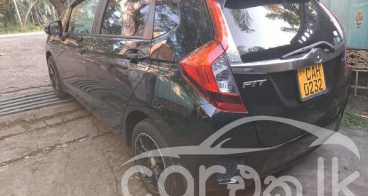 HONDA FIT GP5 2015