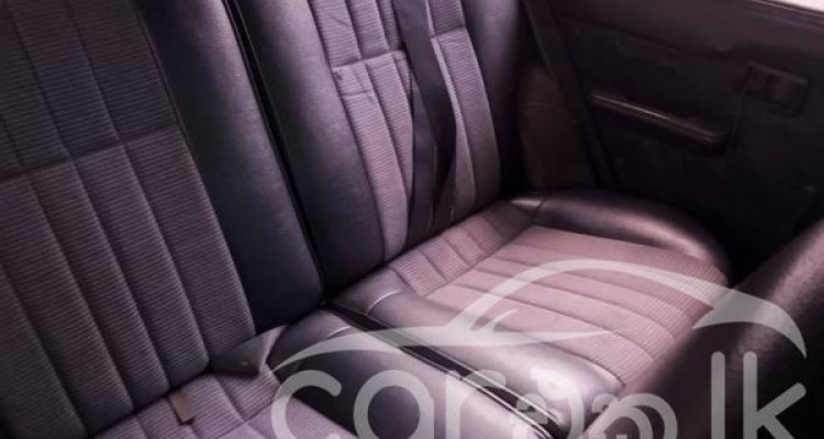 TOYOTA COROLLA 1989