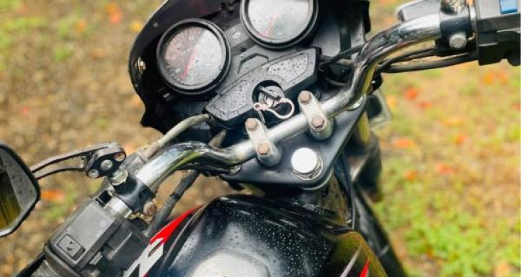 BAJAJ DISCOVER 135 2008