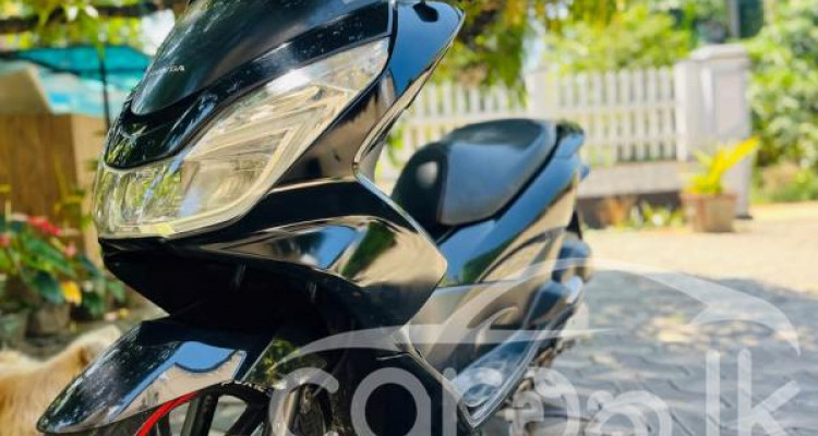HONDA PCX 2016