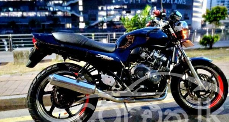 HONDA JADE 2010