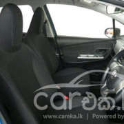 TOYOTA VITZ 2015