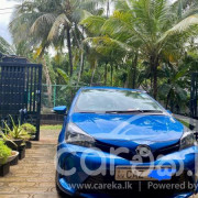TOYOTA VITZ 2015