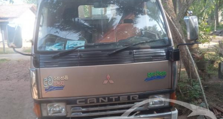 MITSUBISHI CANTER 1979