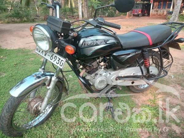 BAJAJ BOXER 2012
