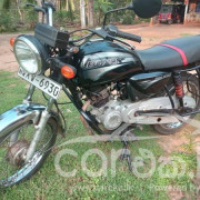 BAJAJ BOXER 2012
