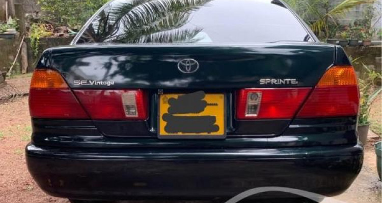 TOYOTA SPRINTER AE100 2006