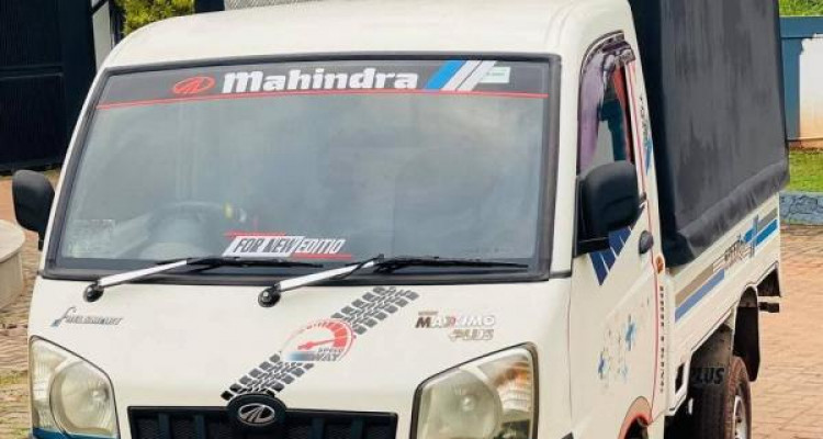 MAHINDRA MAXXIMO PLUS 2013