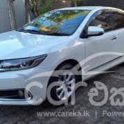 TOYOTA PREMIO 2017
