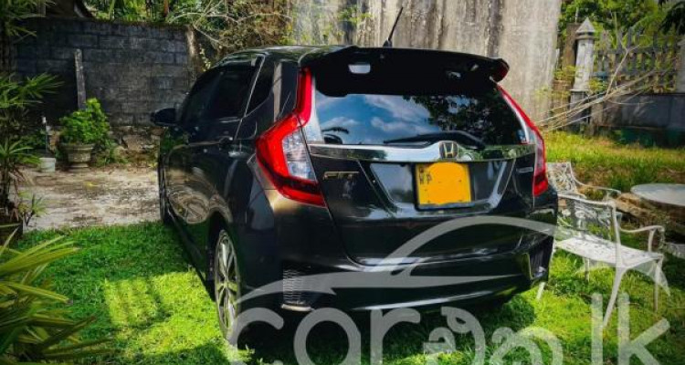 HONDA FIT GP5 2015