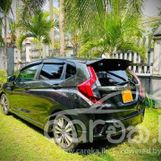 HONDA FIT GP5 2015