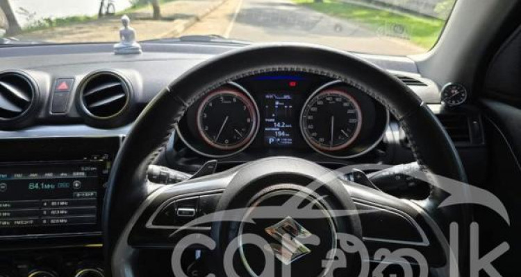 SUZUKI SWIFT RS 2017