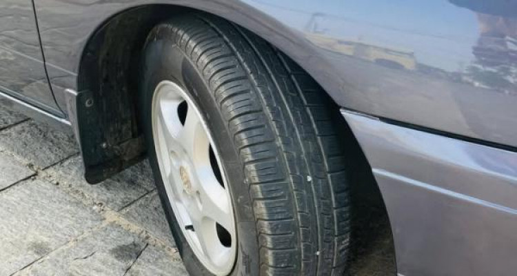 NISSAN BLUEBIRD 1999