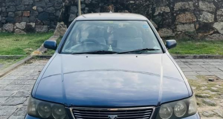 NISSAN BLUEBIRD 1999