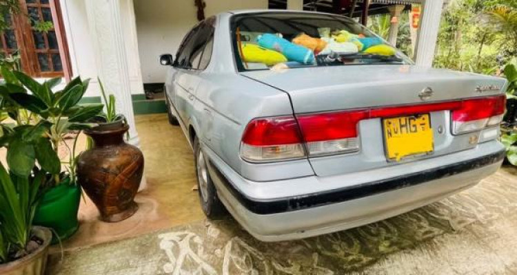 NISSAN SUNNY 2000